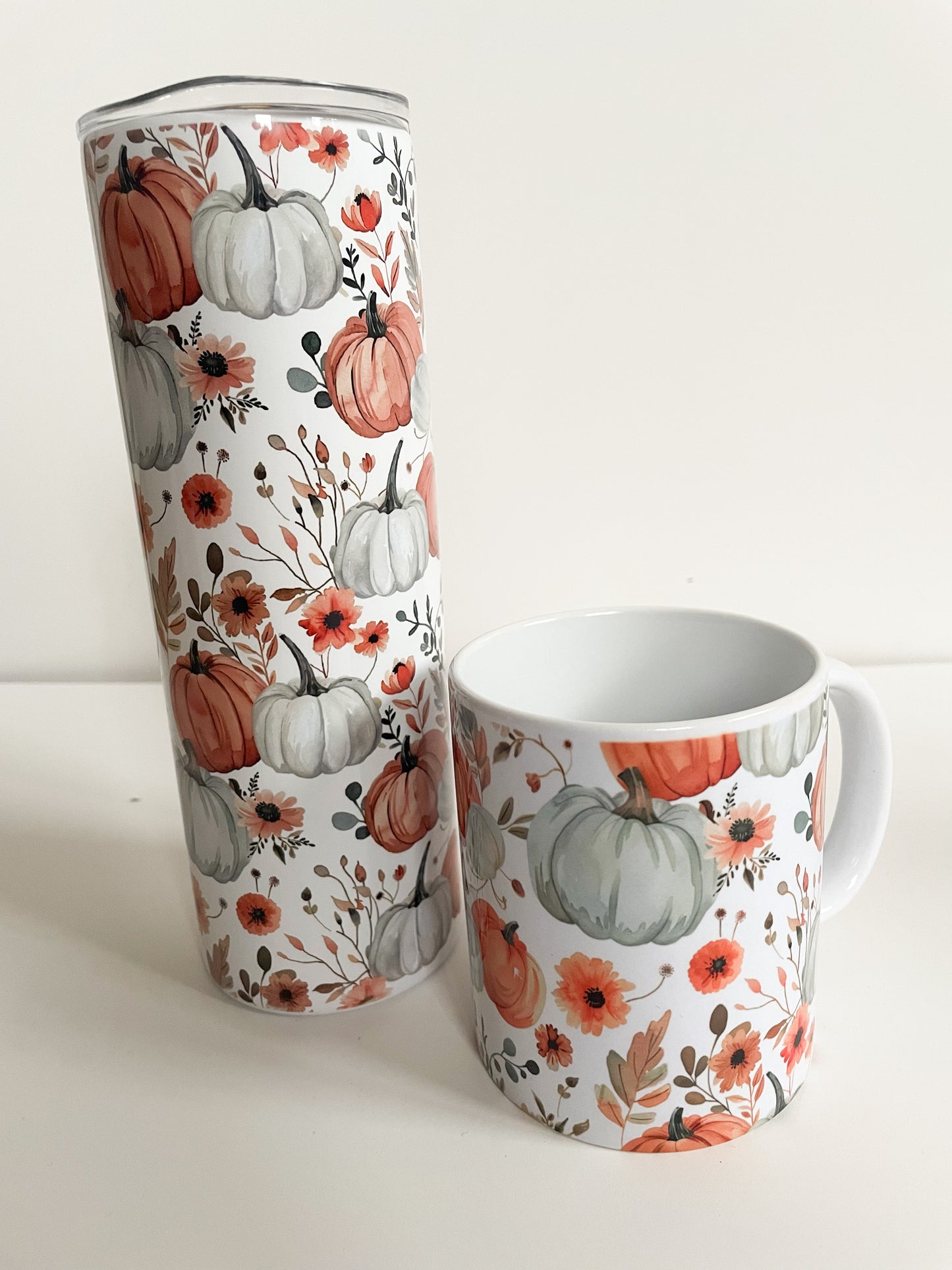 Autumn and pumpkins metal tumbler