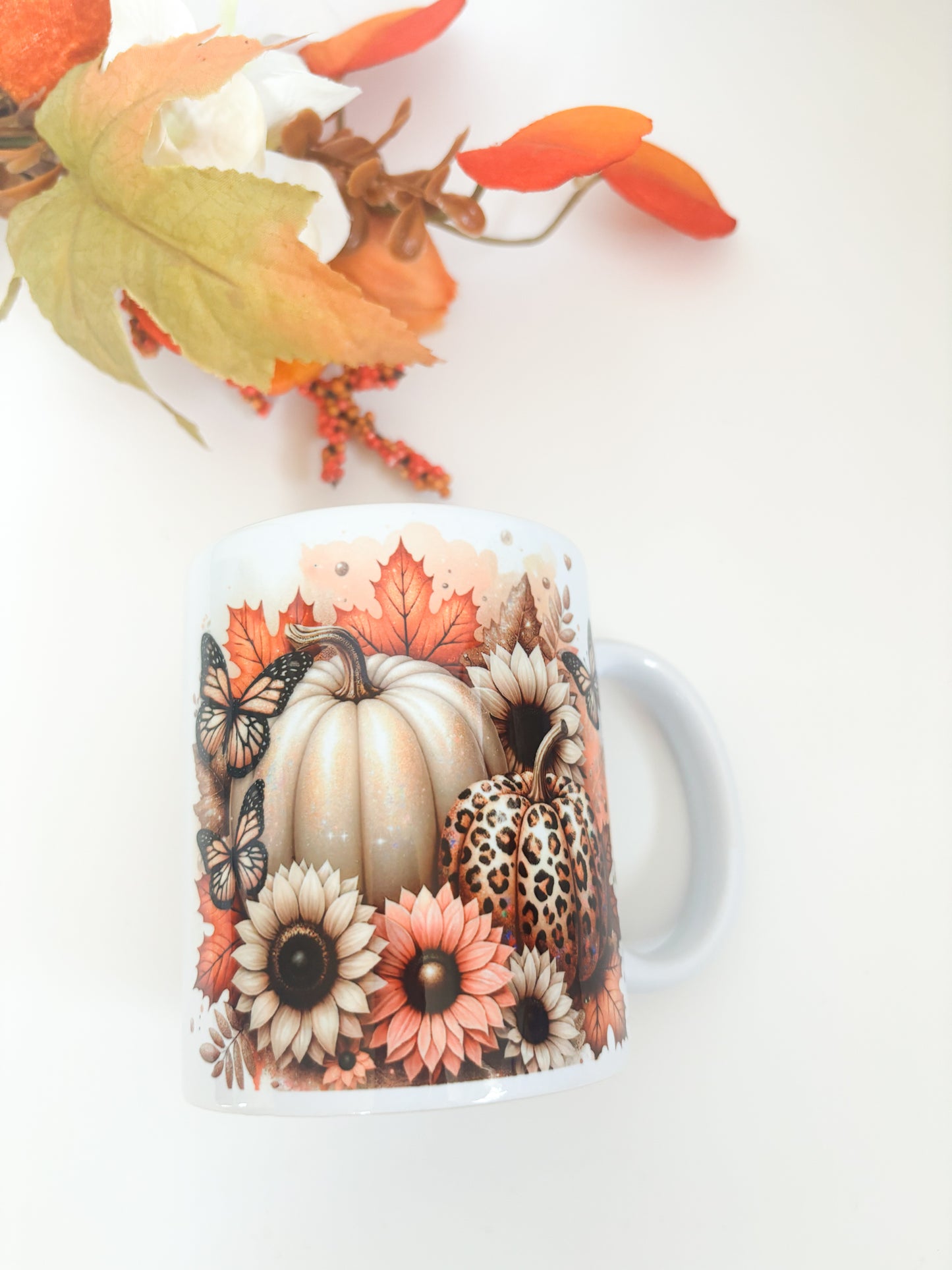 Cute pumpkins autumn mug