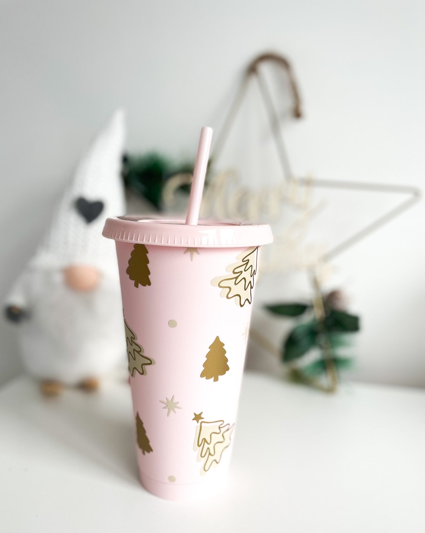 Christmas Tree Reusable Cold Cup, 24oz Reusable Cold Cup, Christmas Tree Design, Christmas Cold Cup, Tumbler with Lid and Straw, Coffee Cup