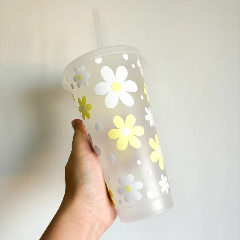 Reusable cold cup with flowers, iced coffee cup, tumbler with lid and straw, cute drinkware, reusable travel mug, gift idea for her