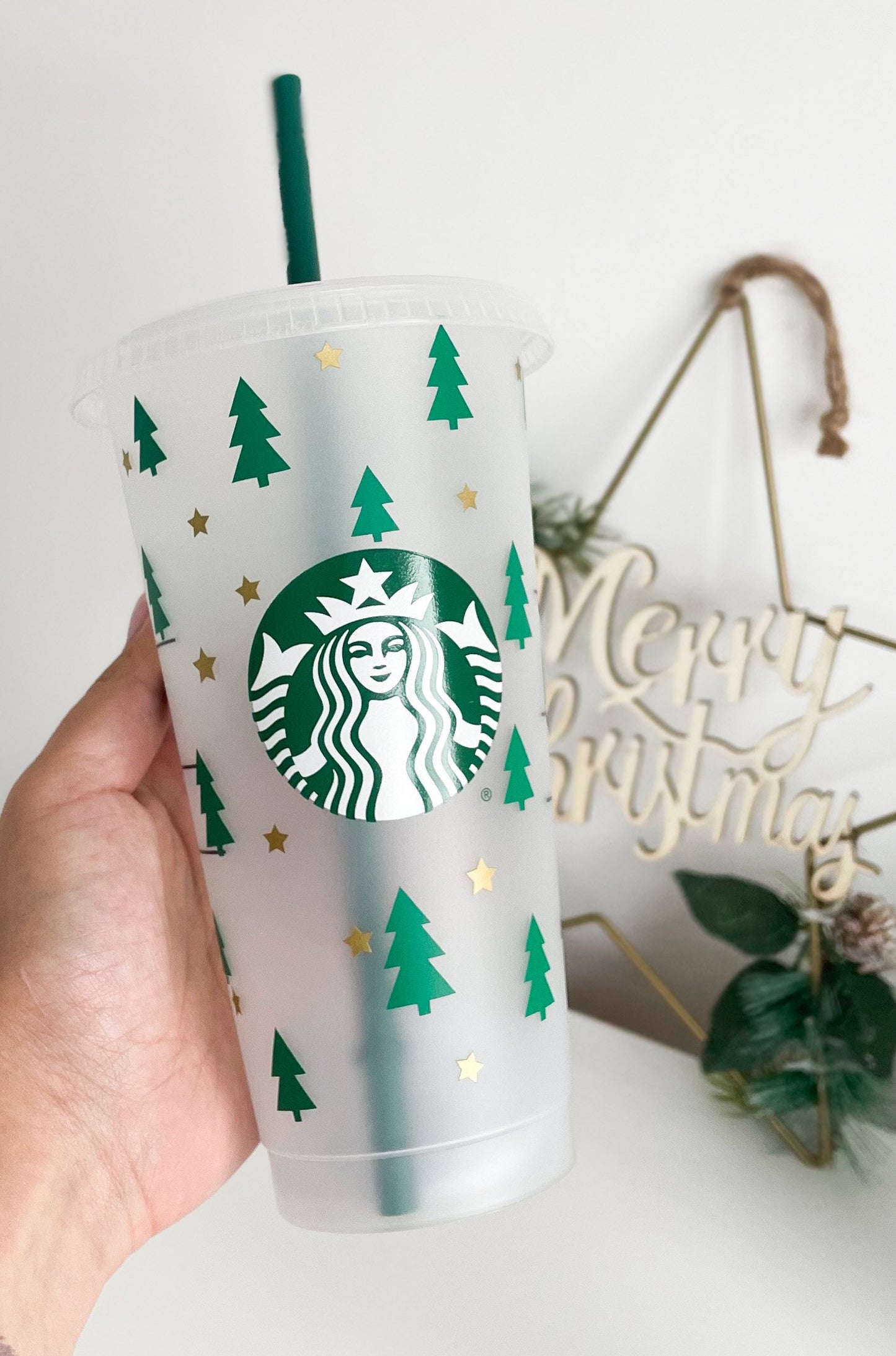 24oz Reusable Starbucks Christmas Cold Coffee Cup, Starbucks Snowflake Cup, Cold Coffee Cup, Tumbler, Cup with lid and straw, Starbucks UK