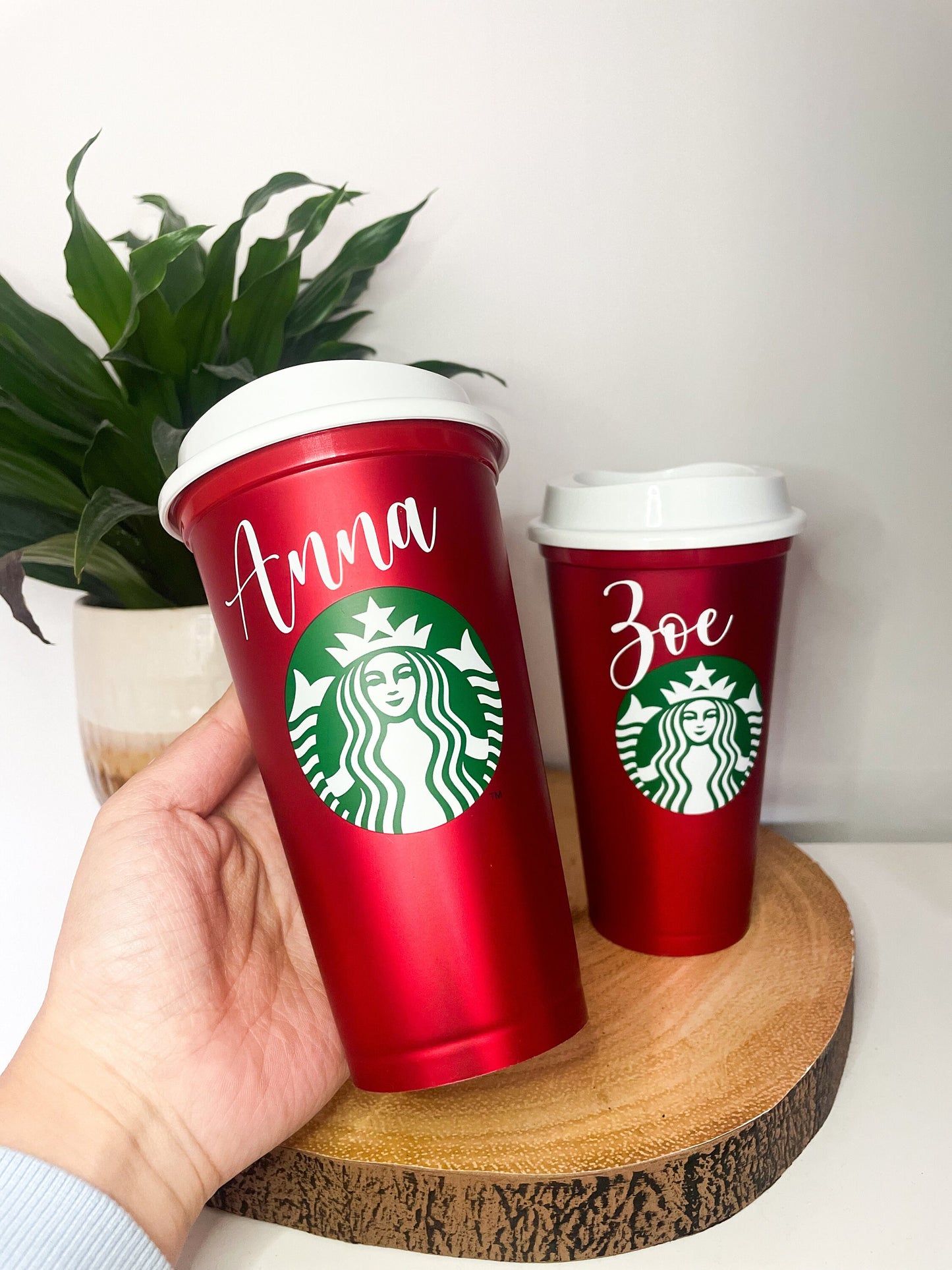 16oz Personalised Reusable Starbucks Red Christmas Coffee Cup, Hot Coffee Mug with name, Red Travel Mug, Eco friendly coffee cup with lid